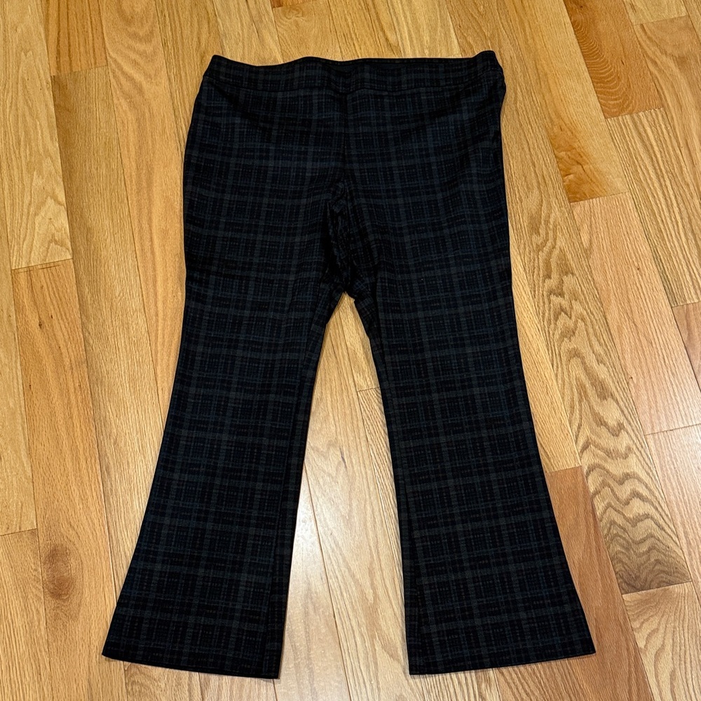 Simply Vera Vera Wang Women’s Plaid Bottoms in Black